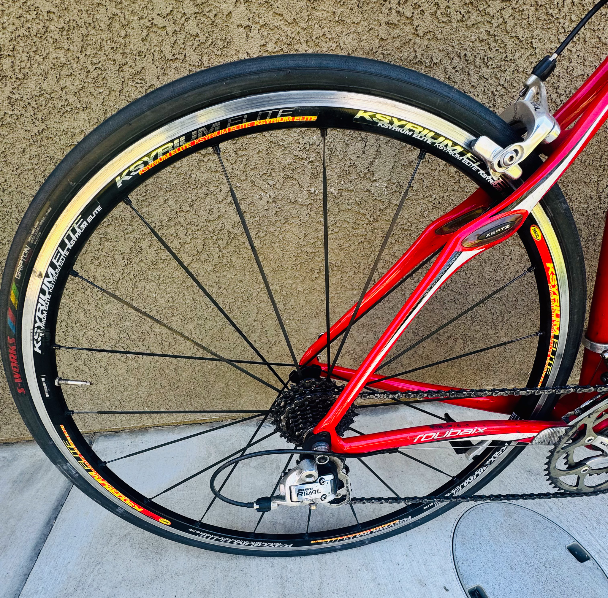 Specialized Roubaix Road Bike - Image 2